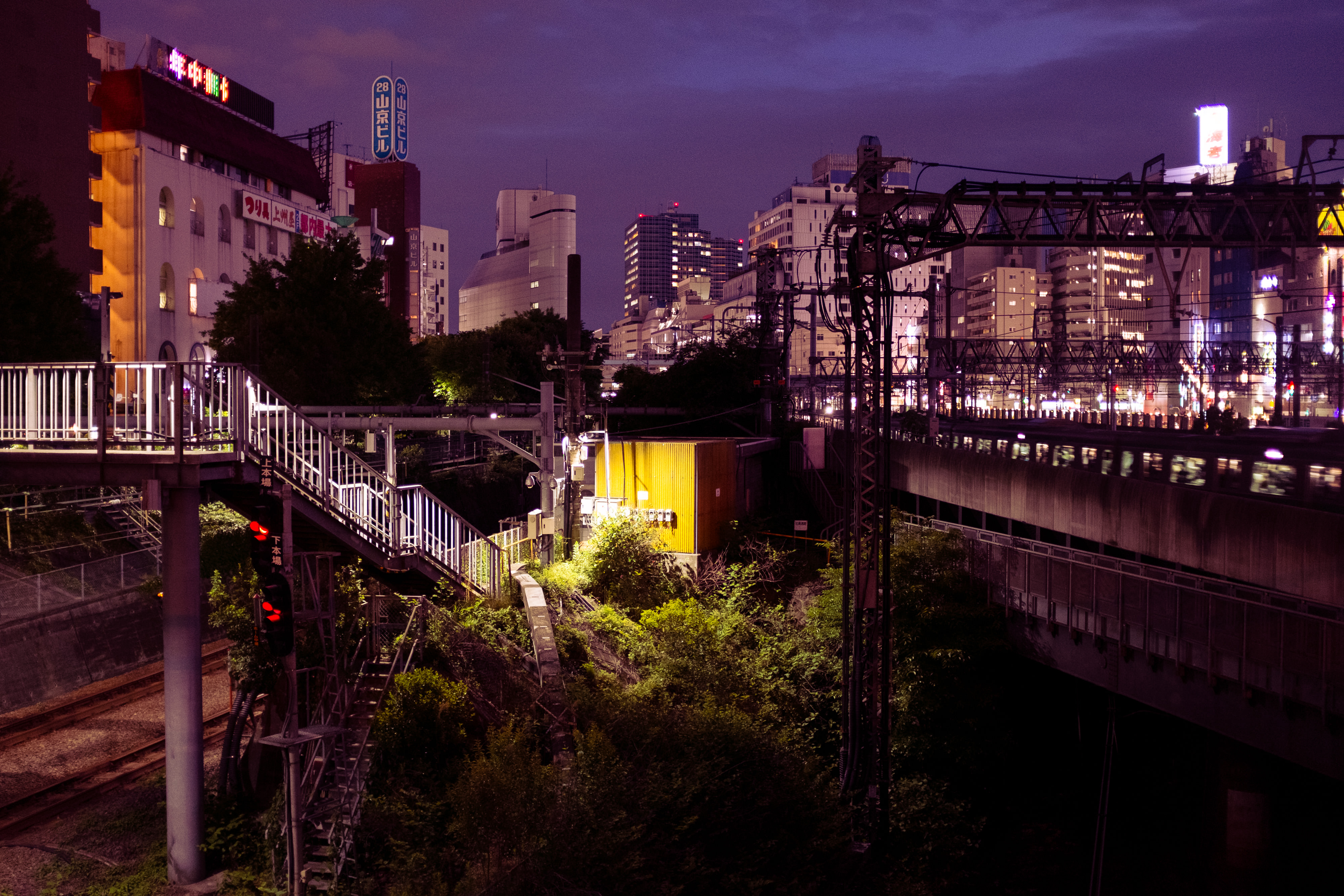 TOKYO NIGHT STREET PHOTOGRAPHY